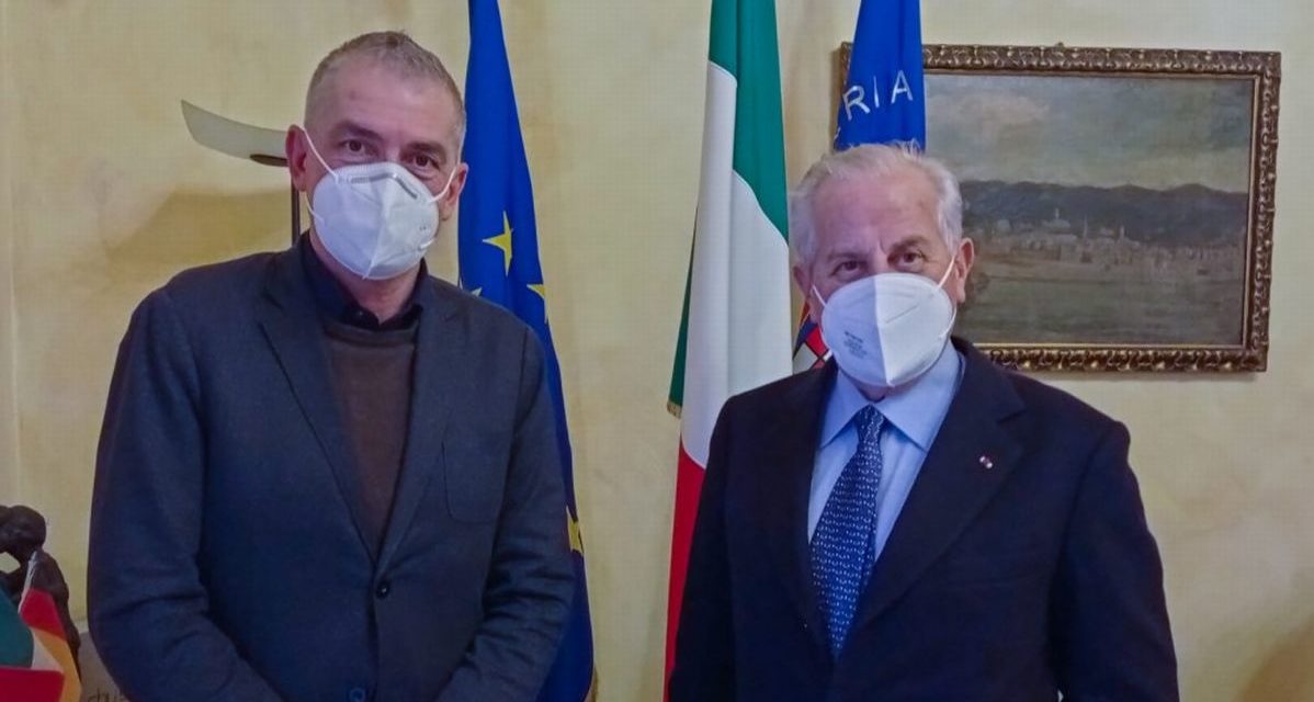 Il sottosegretario alla Salute Costa in visita a Imperia