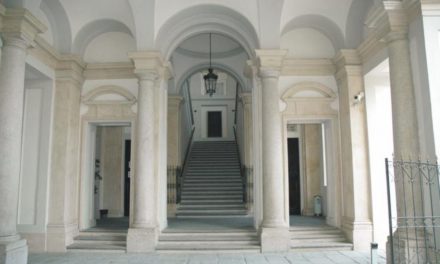 Tutti i mostri hanno un cuore, questo il titolo della mostra a Valenza che si inaugura sabato