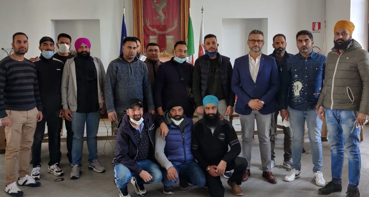 A Tortona ragazzo indiano picchiato per razzismo o bullismo: il Sindaco Chiodi incontra la Comunità