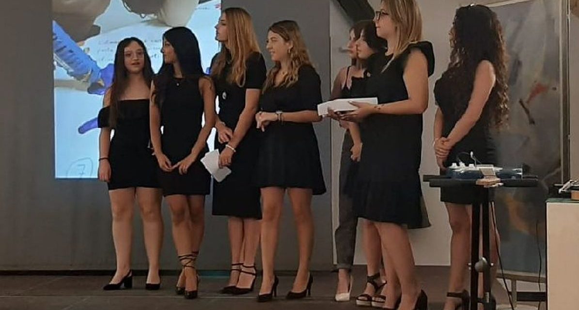 Gli studenti del “Santa Chiara” di Tortona vincono la prima edizione di “Schermi”