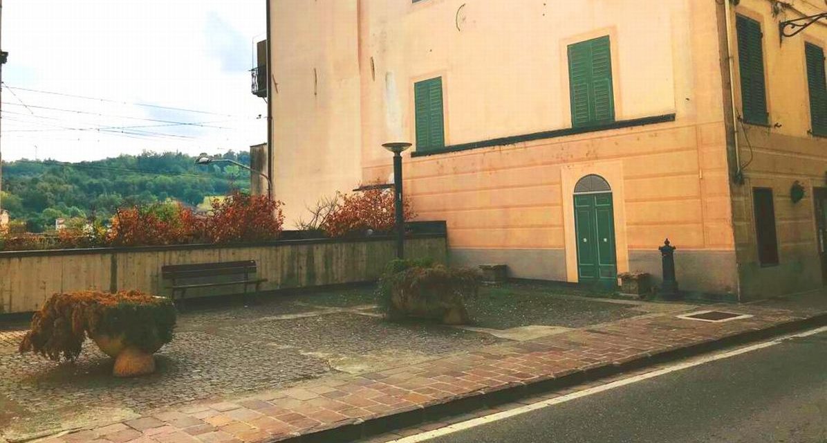 Serravalle Scrivia dedica questa piazzetta a Carlo Enrico Grossi