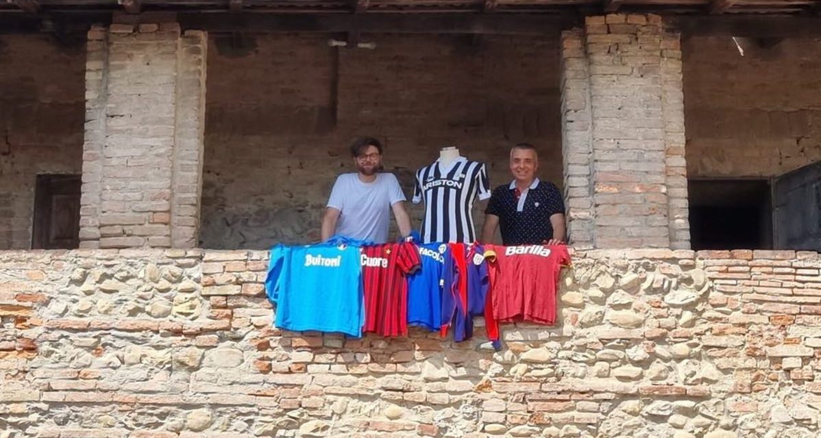 Domani al Castello Sforzini di Tortona si inaugura una bella mostra di maglie storiche