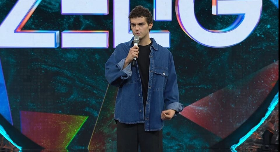 Domani il comico Davide Calgaro si esibisce a Imperia