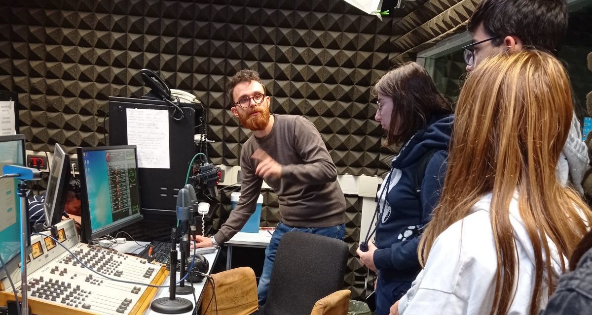 <strong>I ragazzi del Marconews in visita a Radio PNR</strong>