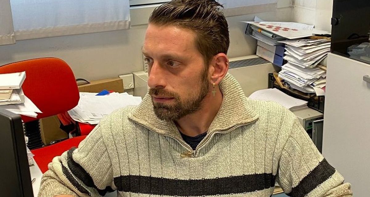 Al Laboratorio integrato di ricerca Amianti di Alessandria la microscopia per identificare le fibre nei tessuti