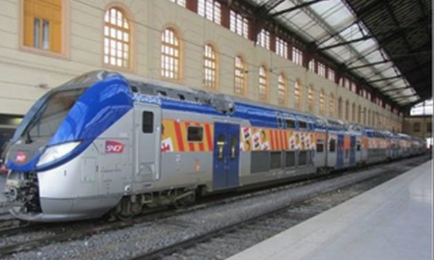 Più flessibilità per studenti e pendolari: il nuovo pass trimestrale per i treni del Piemonte
