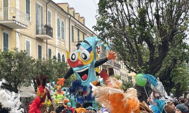 Domenica a Diano Marina arriva il carnevale con festa dei bambini e sfilata di carro allegorici
