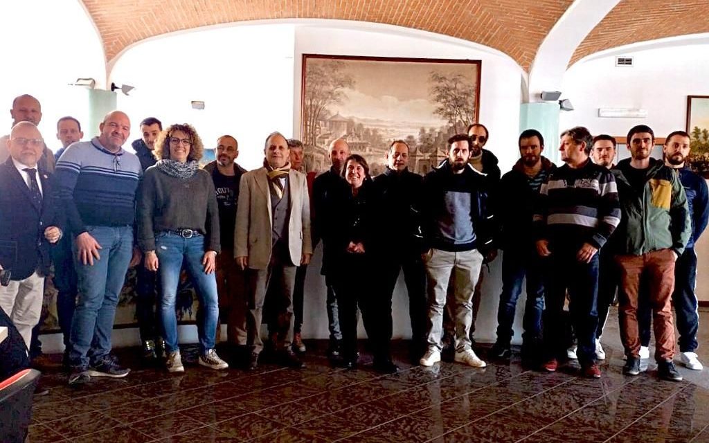 <strong>Venti apicoltori francesi alla scuola di Acerbi al Castello di Marengo</strong>