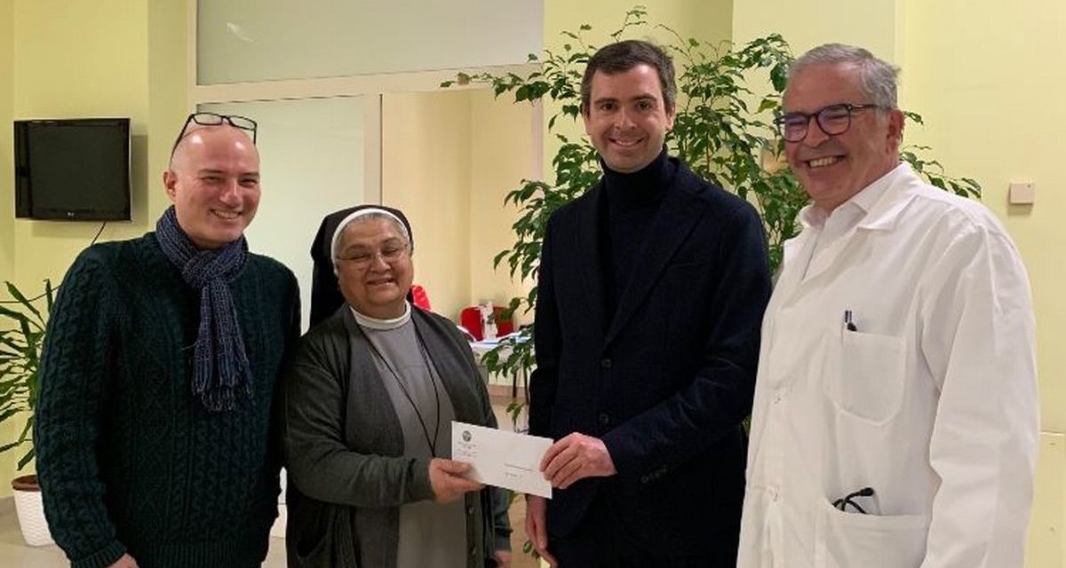 Tortona, gli incassi della Lotteria di Capodanno del Circolo di Lettura donati al Piccolo Cottolengo