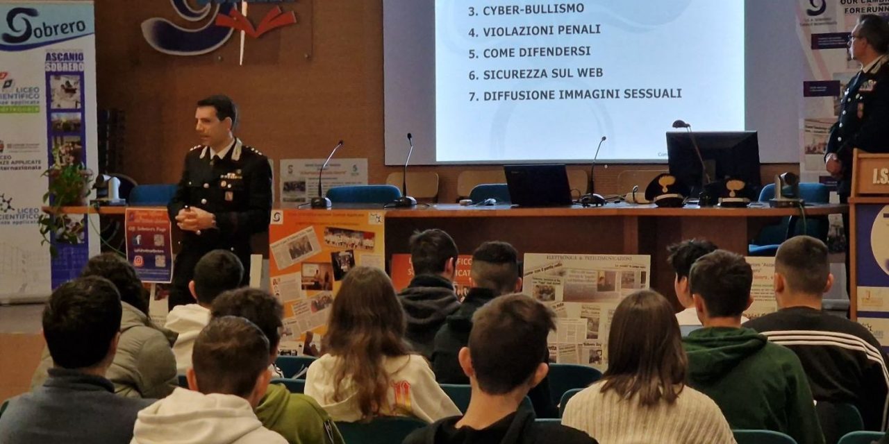 Carabinieri in classe all’istituto “Sobrero” di Casale Monferrato