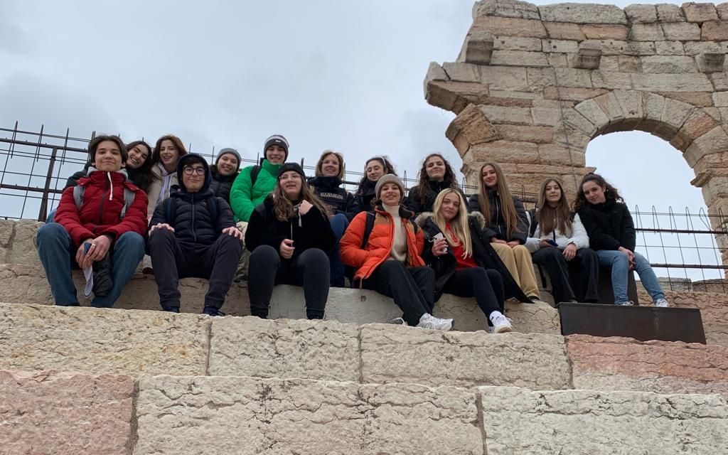 Gli studenti del Liceo Peano  di Tortona a Verona per scoprire la città