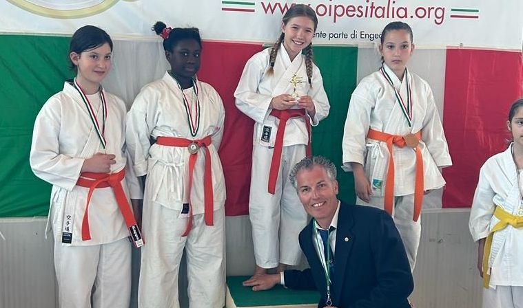 Quasi 500 atleti a Voghera per il Campionato Italiano di Karate Fjilkam. Ottimi i novesi