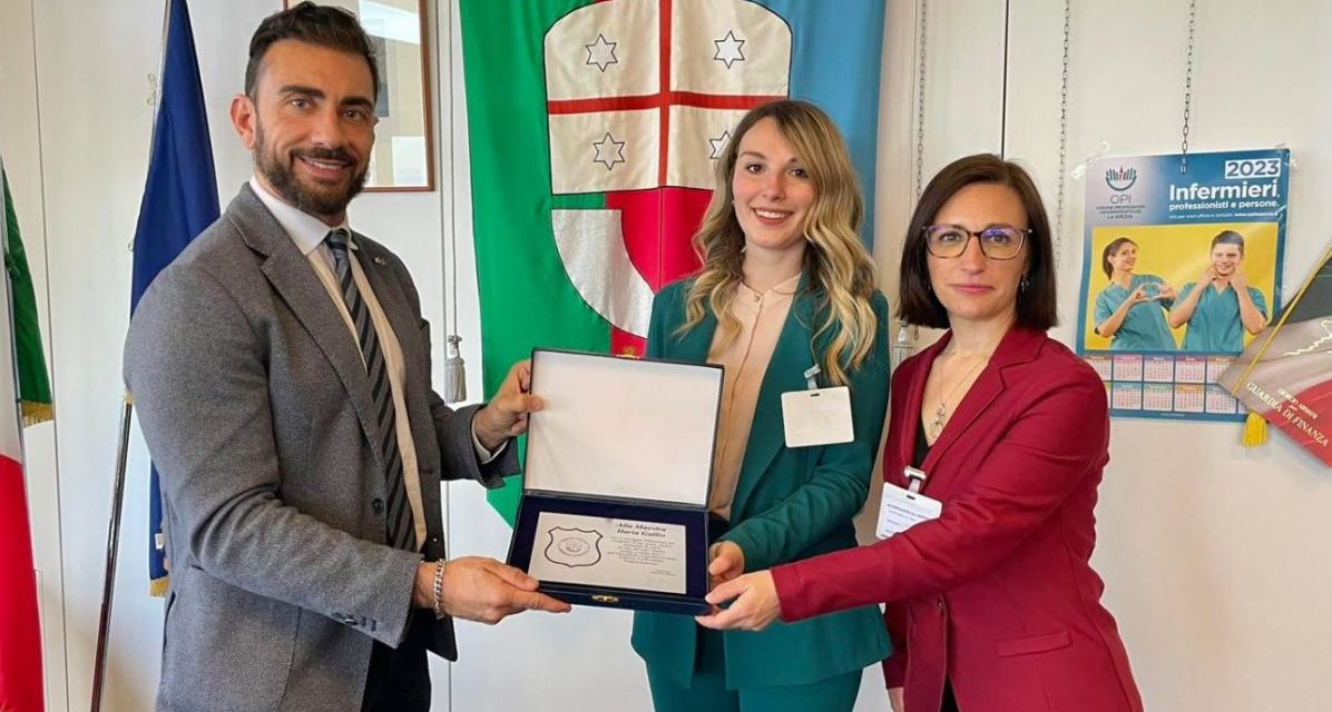 Una targa a Ilaria Gallio la maestra di Imperia che ha salvato un pullman di bambini evitando la caduta dal viadotto