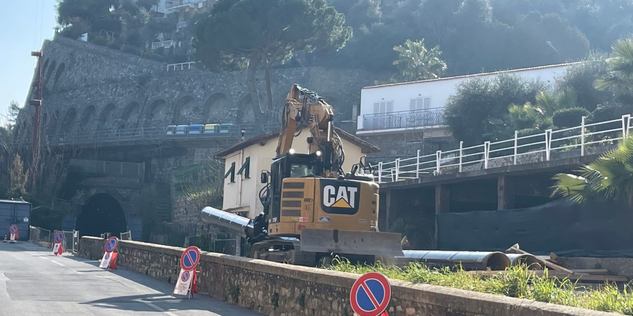 Diano Marina, proseguono alacremente i lavori per la posa del nuovo acquedotto