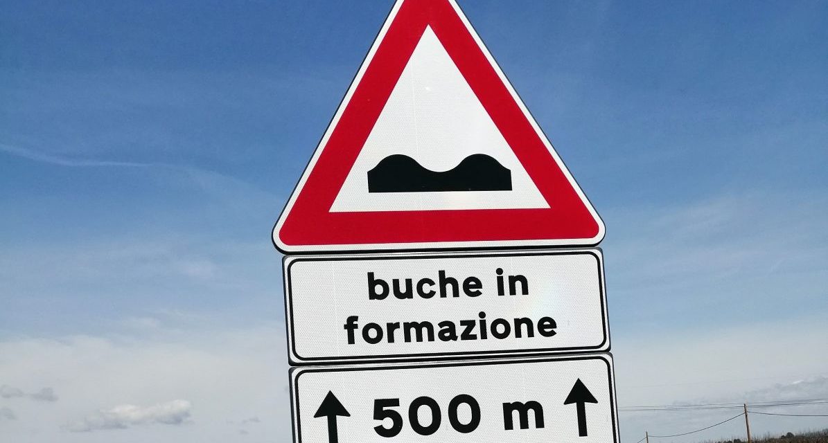 Sulla statale per Voghera Buche in Formazione… calcistica?