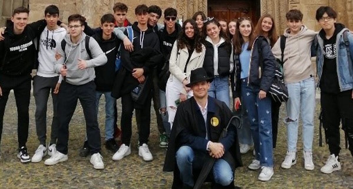 I giovani del Liceo Giuseppe Peano di Tortona in visita a Pavia