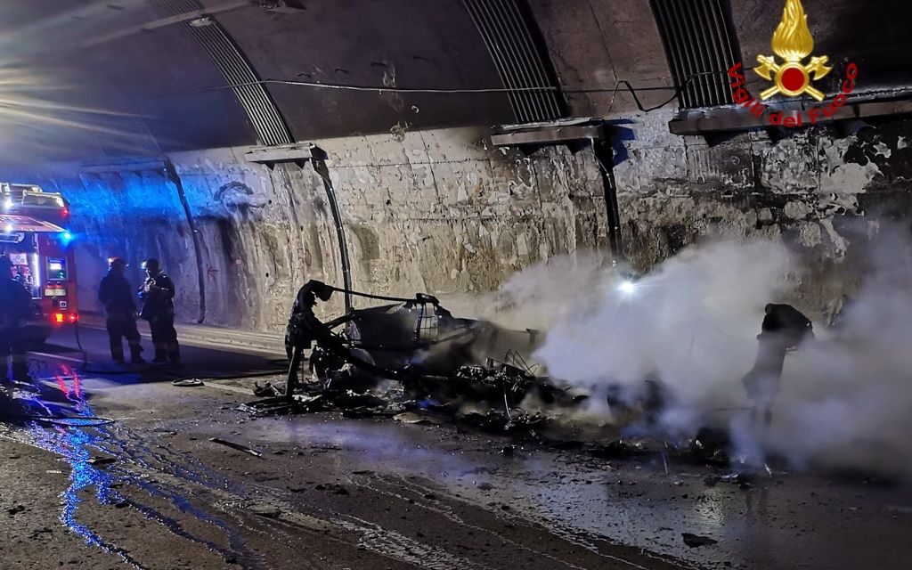 Incendio in Autostrada ad Ovada, questo mezzo andato distrutto