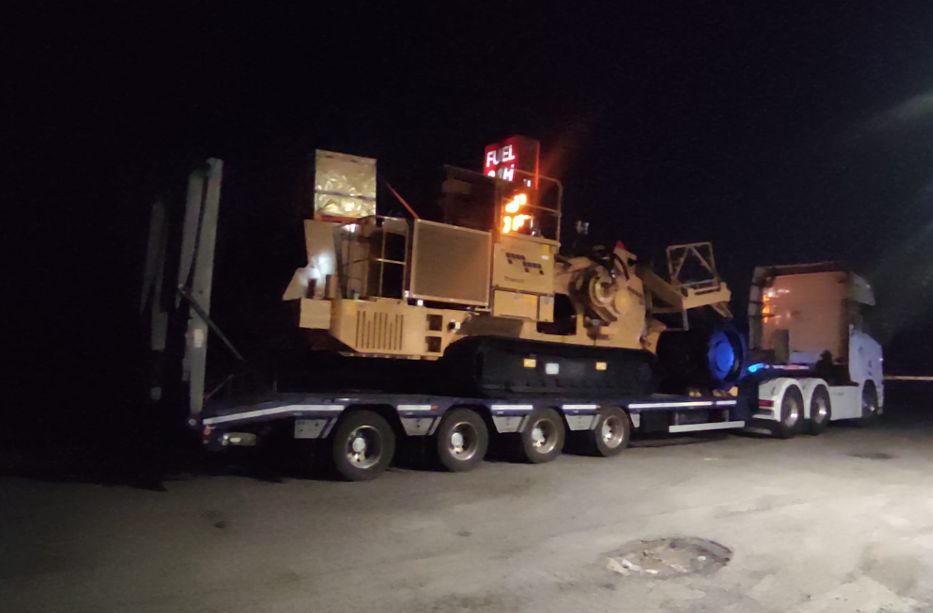 Questo trasporto eccezionale senza autorizzazione sulla SS30. Multato dalla Polizia di Acqui Terme