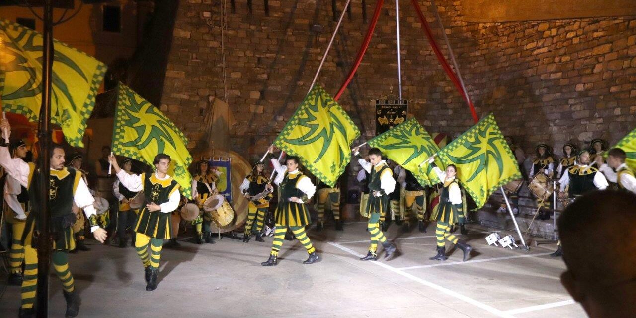 Un successo la rievocazione medioevale a Diano Castello