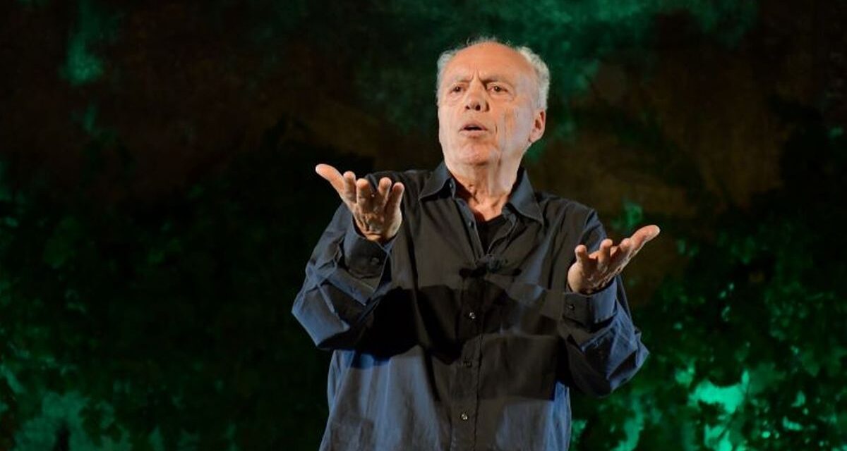 A Tortona mercoledì c’è “Mistero Buffo” di Dario Fo e Franca Rame interpretato da Mario Pirovano