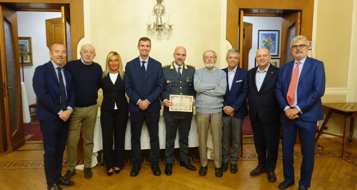 Il Circolo di Lettura di Tortona ha un nuovo socio onorario: il capitano Massimo Calemme