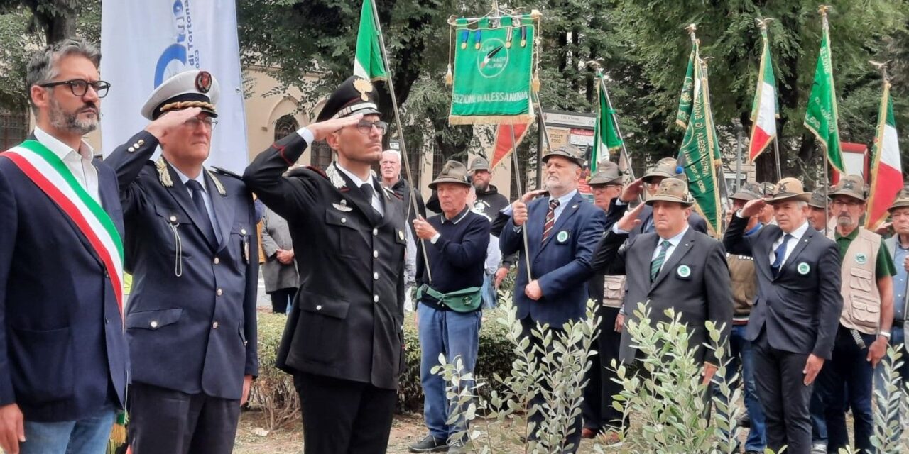 A Tortona si è svolta la commemorazione delle truppe Alpine, presenti anche i marinai
