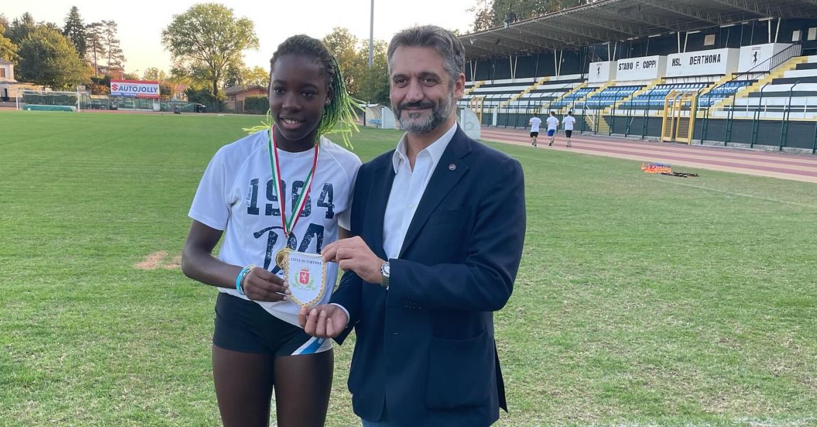 La tortonese Silvia Poko Canape neo campionessa italiana cadette premiata dal Sindaco
