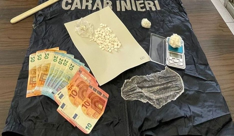 A Sanremo trovate 200 dosi di crack, arrestai i colpevoli dai carabinieri