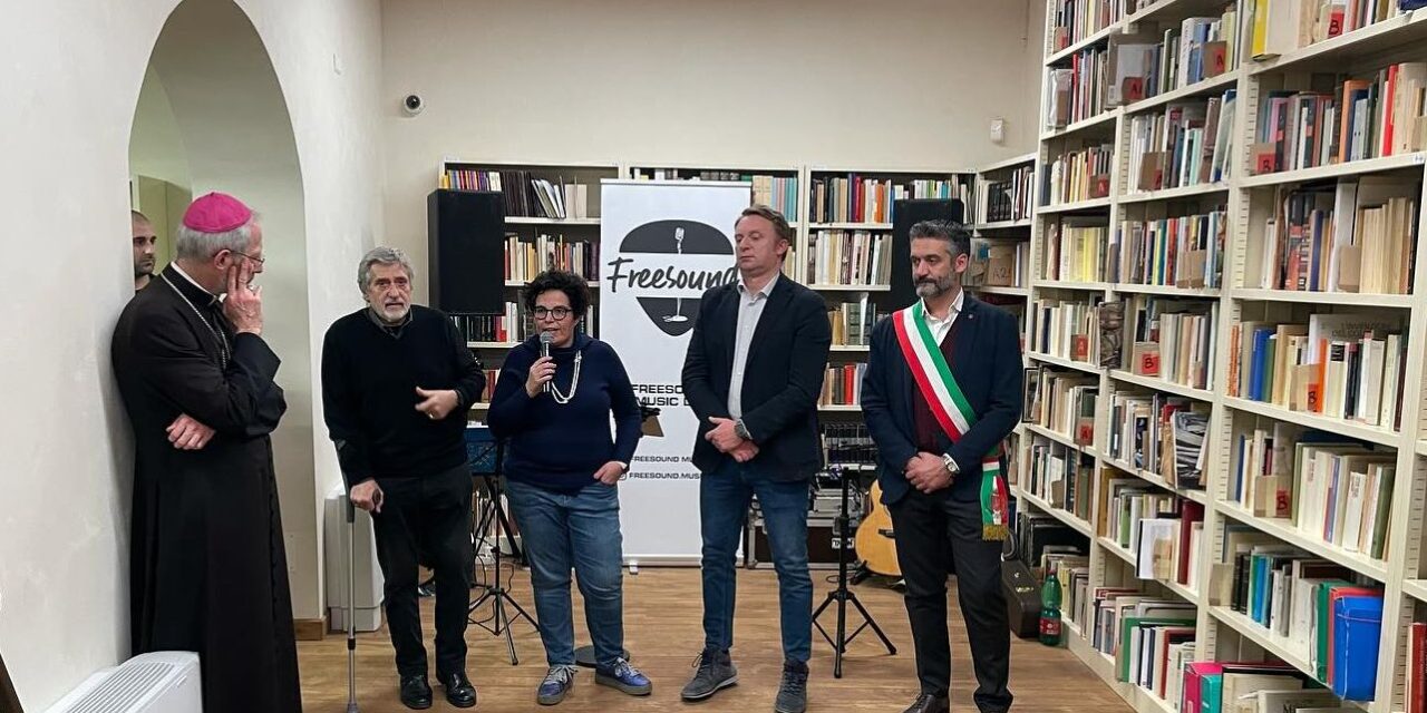 A Tortona è stato inaugurato il Centro “Ugo Rozzo” coi libri donati dall’ex Bibliotecario da Bellone e Gelsomino