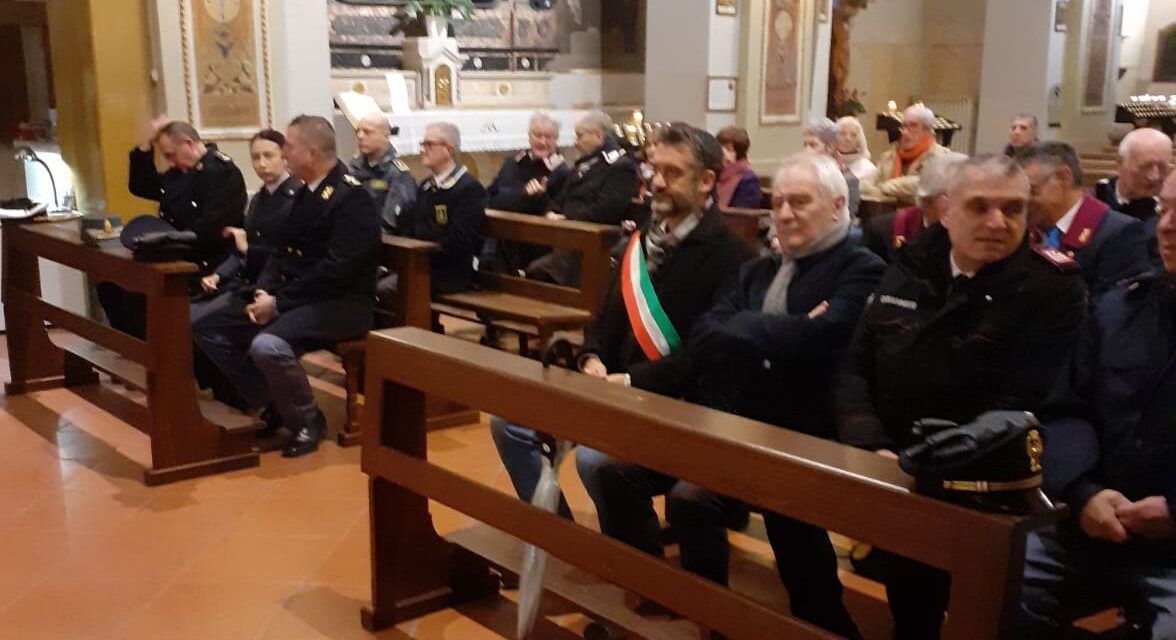 A Tortona presso la Chiesa di San Michele  si è svolta la cerimonia del precetto di Natale della Polizia