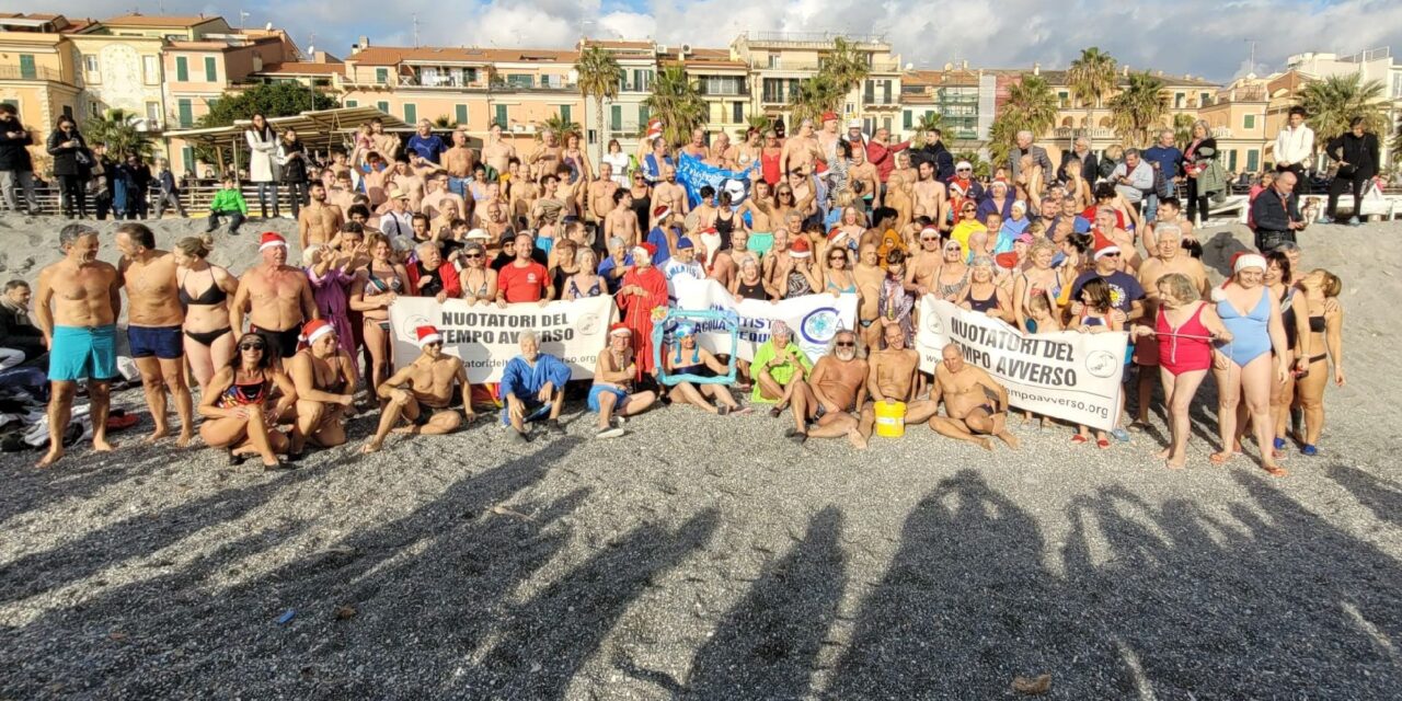 Loano, tuffo fuori stagione per i 211  partecipanti al 35^ Cimento Invernale di Nuoto