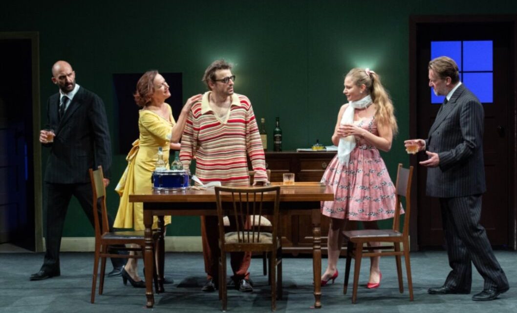 Giovedì torna il teatro a Tortona con la commedia “Il Compleanno”