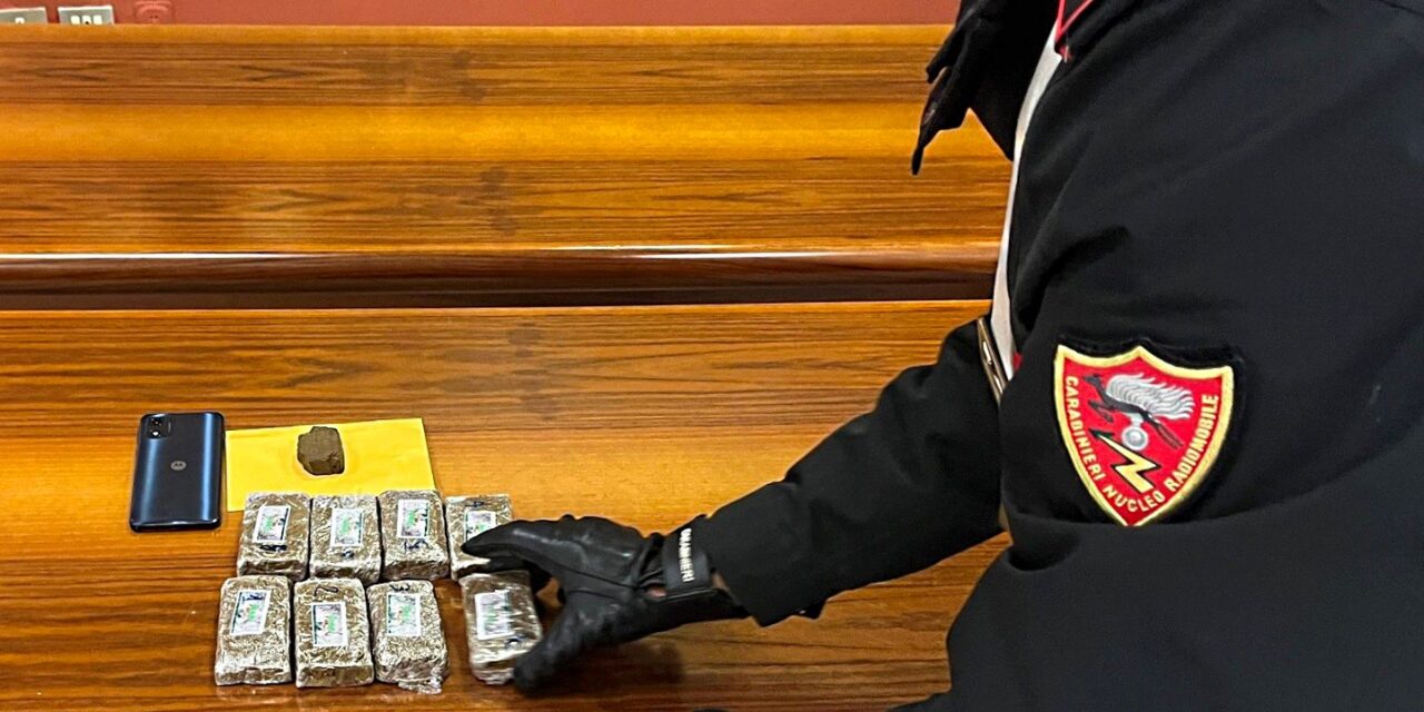 Sorpreso con un Kg di Hashish dice di averlo trovato e tenerlo per uso personale!!! Accade ad Alessandria