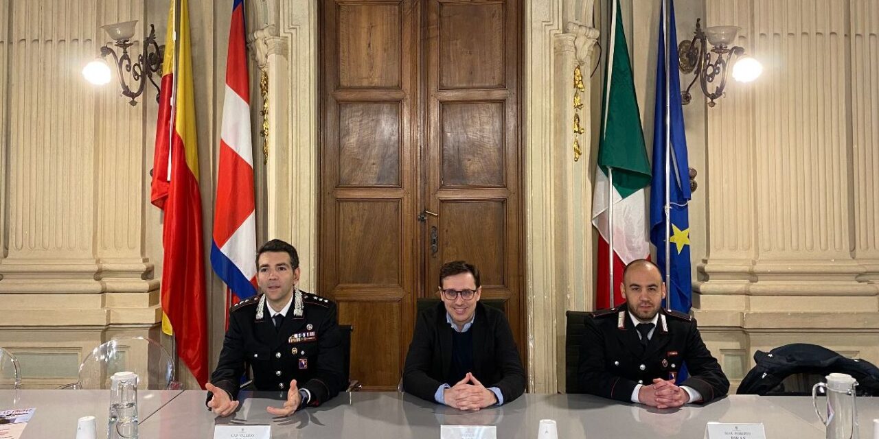 A Casale Monferrato i carabinieri sensibilizzano la popolazione