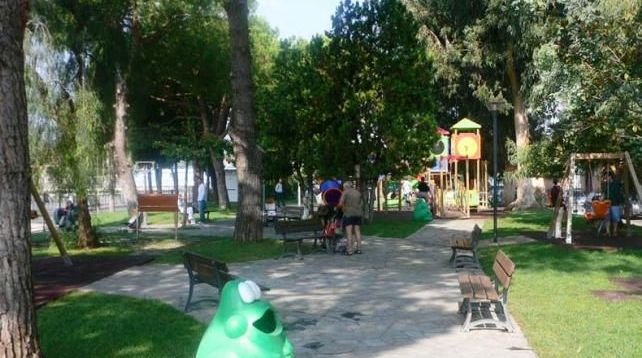 Continuano i lavori nel parco giochi di via Campodonico a Diano Marina: apertura prevista per sabato 10 febbraio
