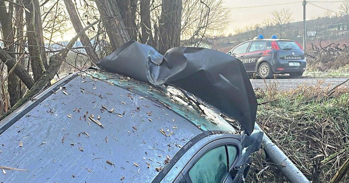 Quest’auto finisce in un canale a Viguzzolo, i Carabinieri rintracciano i passeggeri al Pronto Soccorso