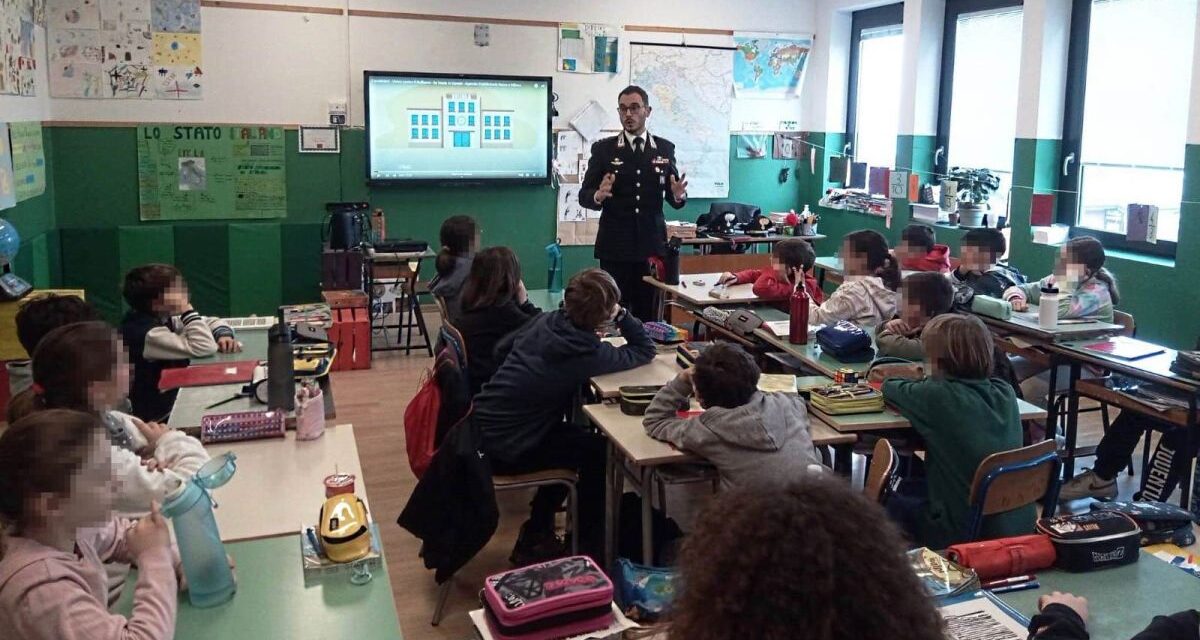 I Carabinieri incontrano gli studenti nella “Giornata internazionale contro il bullismo” a Carbonara