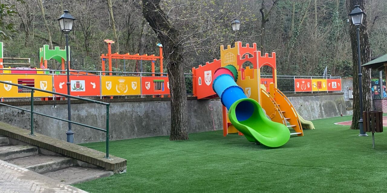Nuovi giochi per bambini e aree verdi più sicure a Tortona grazie alla Giunta-Chiodi. Le immagini