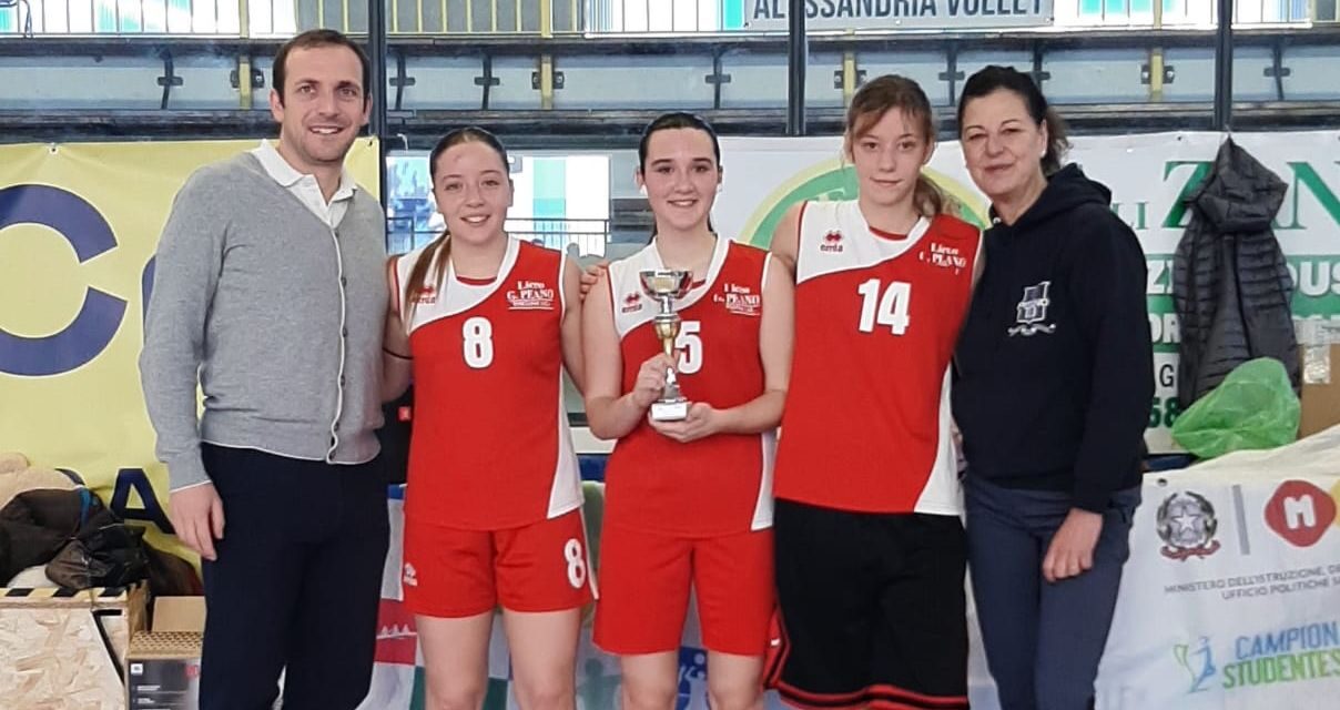 Gli studenti del Liceo “Peano” di Tortona sempre bravi a  basket medaglia d’argento in provincia