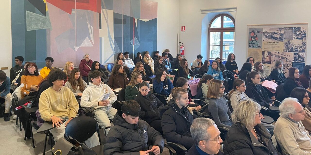 Gli Studenti del Carbone e del Marconi di Tortona alla commemorazione sul Castello