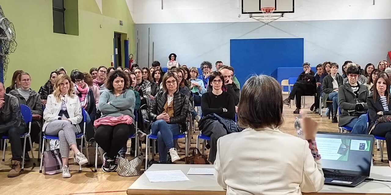 Al “Comprensivo B” di Tortona un incontro sul tema dell’adolescenza per genitori e docenti. Nuovo incontro il 9