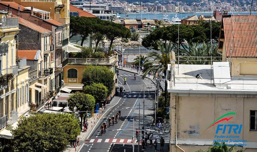 Il 18 e 19 maggio la seconda edizione del Triathlon Sprint Silver Loano per atleti paralimpici e normodotati