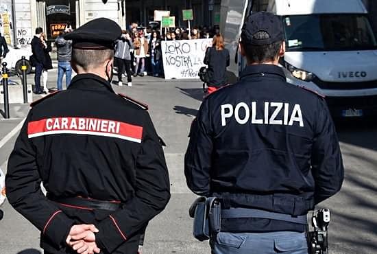 Furto in appartamento ad Alessandria,  Carabinieri e Polizia arrestano la ladra girovaga.
