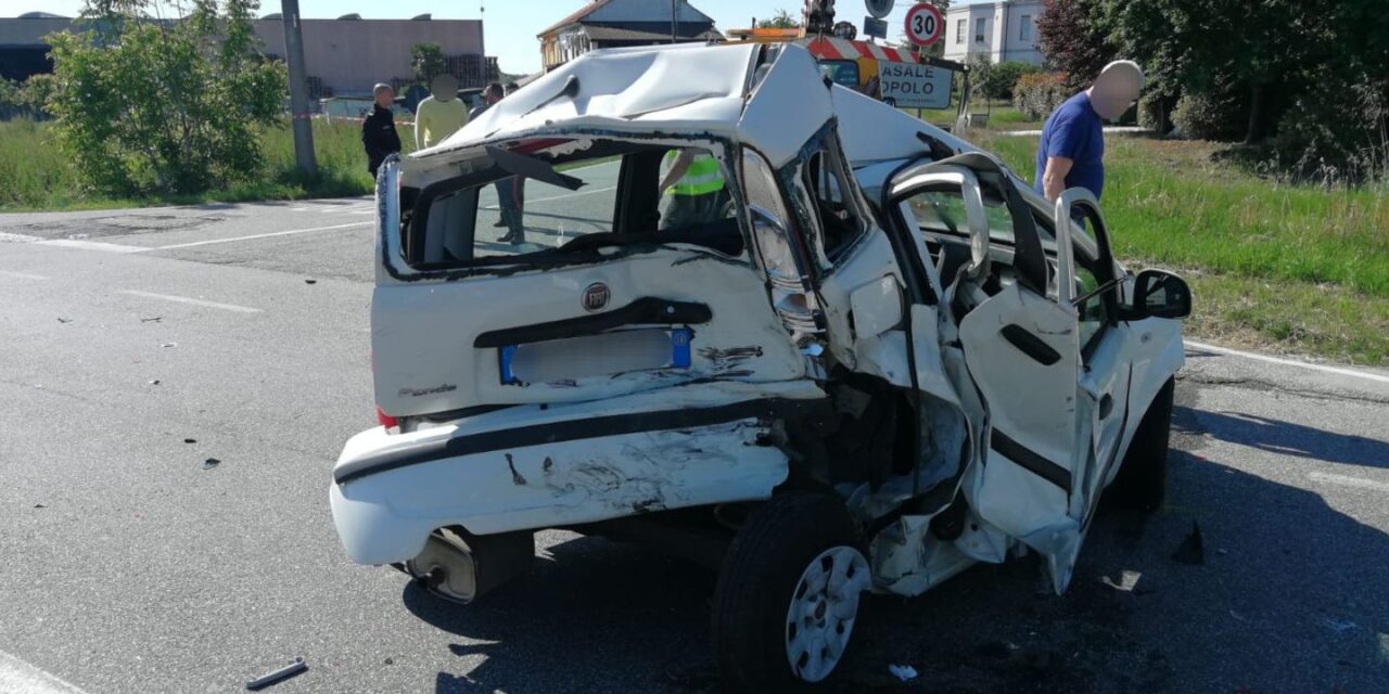 Rocambolesco incidente a Casale Monferrato, intervengono i Carabinieri