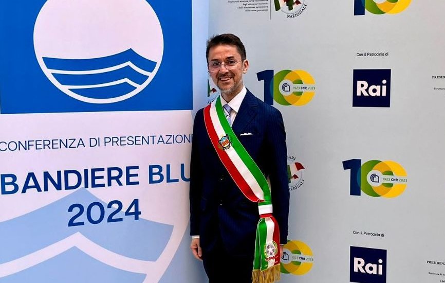 Le spiagge del litorale e Marina di Loano premiate con la Bandiera Blu 2024 della Fee