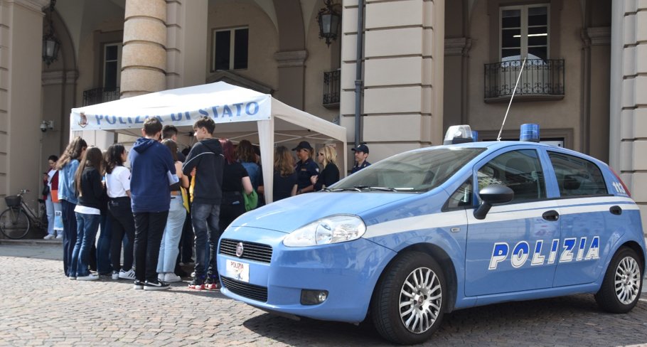 Giornata Internazionale per i Minori Scomparsi. Anche la Questura di Alessandria aderisce all’iniziativa