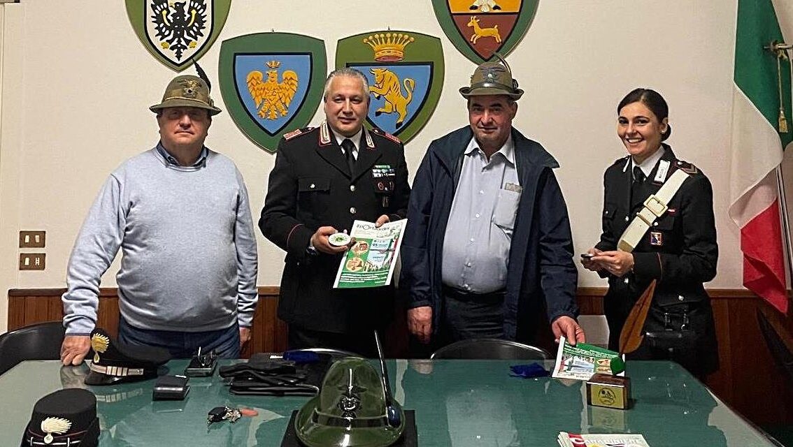 I Carabinieri di Alessandria nella sede degli alpini per illustrare come prevenire le truffe