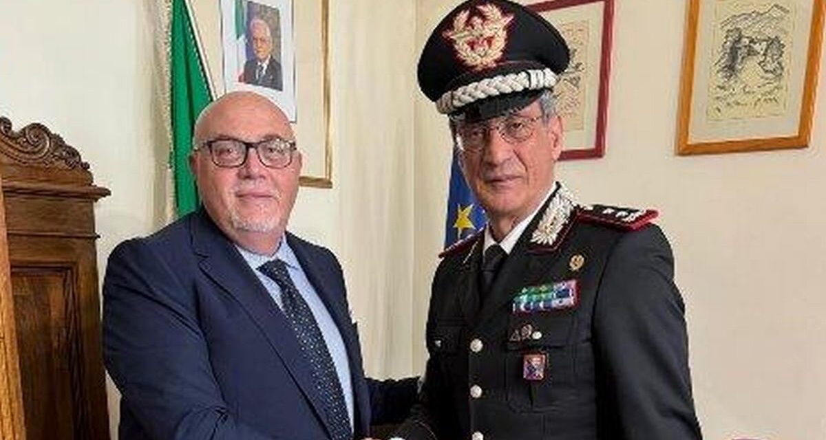 Il Generale Ferla in visita alla Prefettura di Imperia