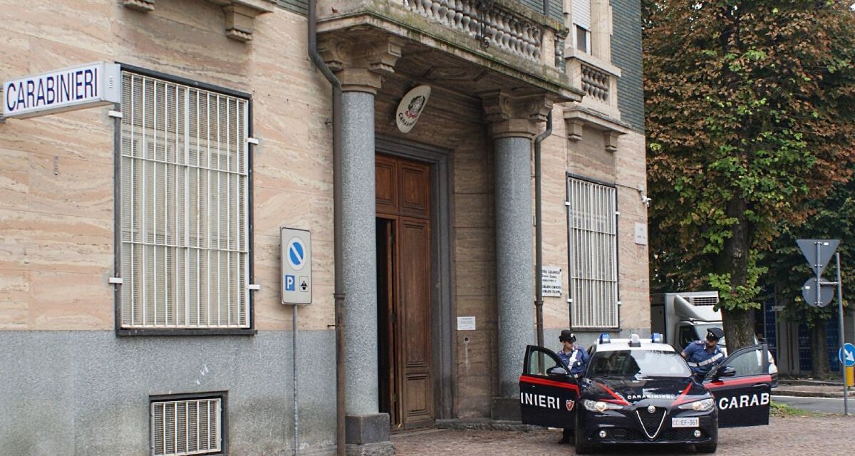 I Carabinieri di Tortona arrestano due giovani che si stavano azzuffando e per uno scatta il divieto notturno