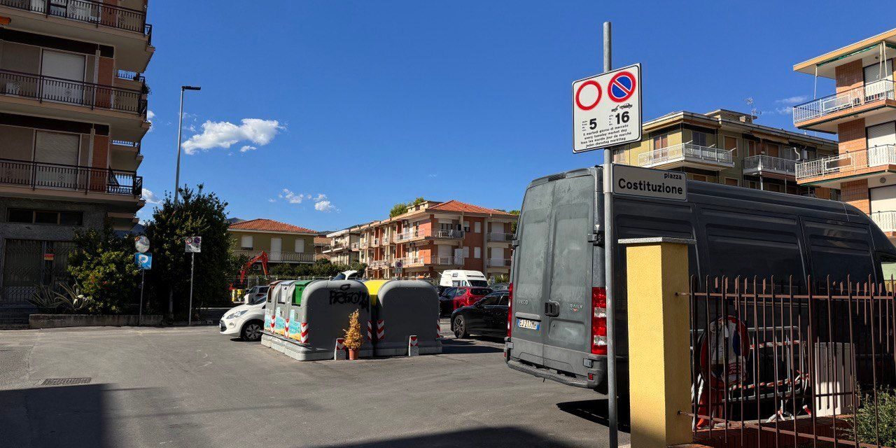 A Diano Marina chiude piazza Costituzione per lavori alla Ciclovia Tirrenica ma mercato settimanale invariato